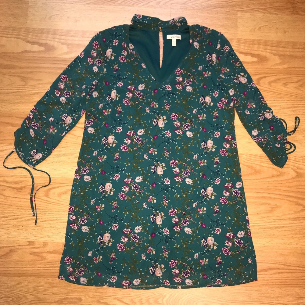 Beautiful floral long sleeve dress